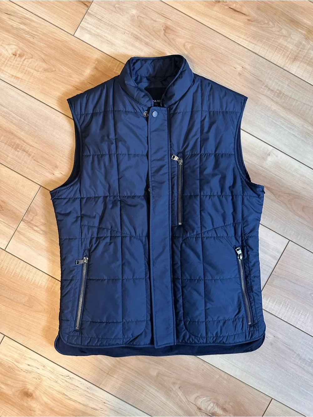 Banana Republic Men's Quilted Navy Zip Vest